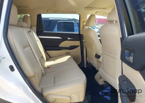 2015 Toyota Highlander Xle V6 from USA, damaged, VIN 5TDKKRFH2FS066592